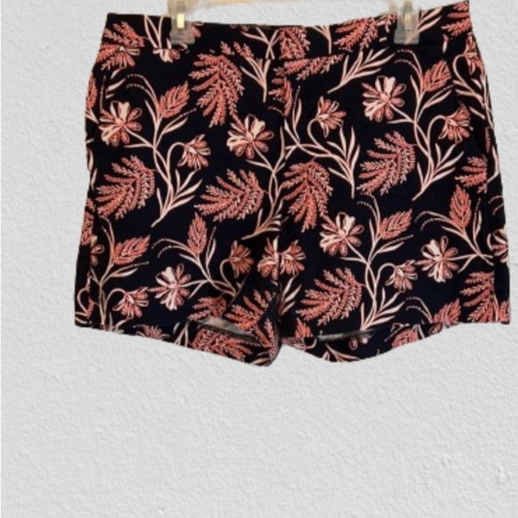 Banana Republic Factory 5” Tailored Flowered Shorts Size 10 - Picture 1 of 7